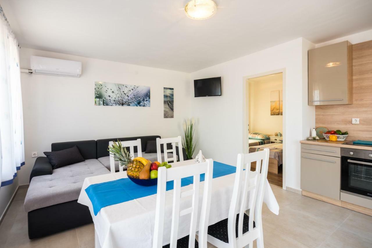 Apartments Dora Vantacici Eksteriør billede